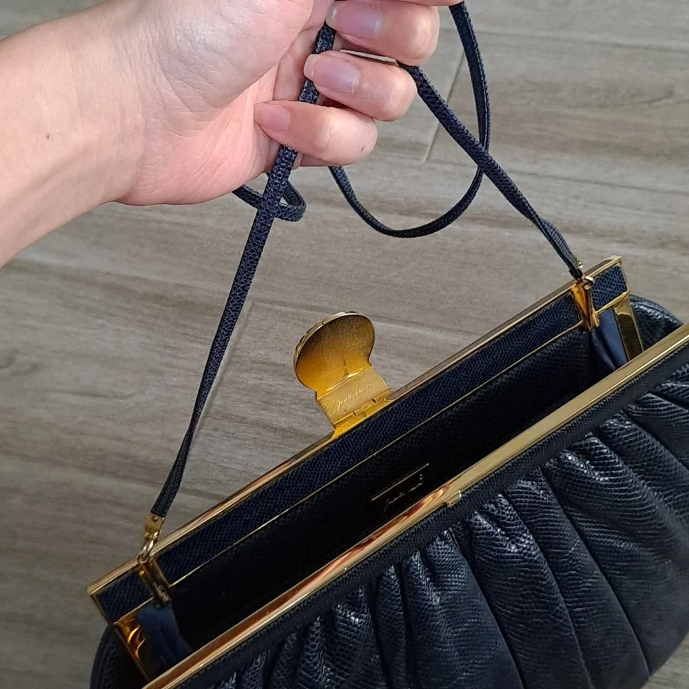 Vintage Judith Leiber bag - Picture 9 of 16
